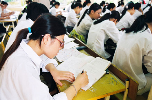 Bộ Giáo dục ’đuổi’ văn hóa ra khỏi nghệ thuật?