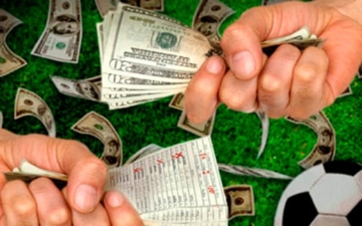 Cá cược bóng đá: Món lợi kếch xù và mặt trái của “đỏ đen”