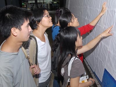 TUYỂN SINH ĐH, CĐ NĂM 2009: Gần 10.000 chỉ tiêu nguyện vọng 2