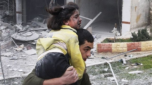 Chính phủ Syria đánh bom một quận ở Aleppo, giết 16 người