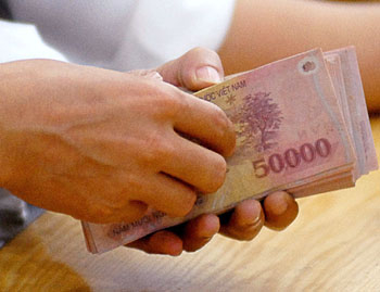 Có mặt để lãnh lương
