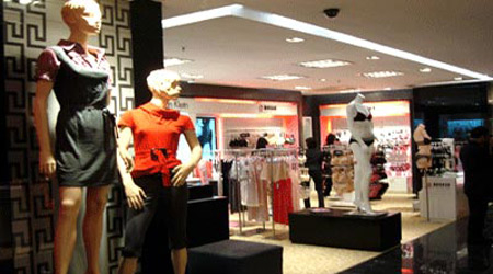 Chọn quà 8/3 kiểu "đại gia" Việt