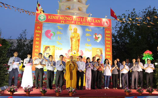 Đại lễ Vu Lan tại chùa Trúc Lâm - Kharkov