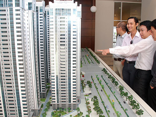 Thị trường nhà đất:  Mọc như nấm, chết như rạ