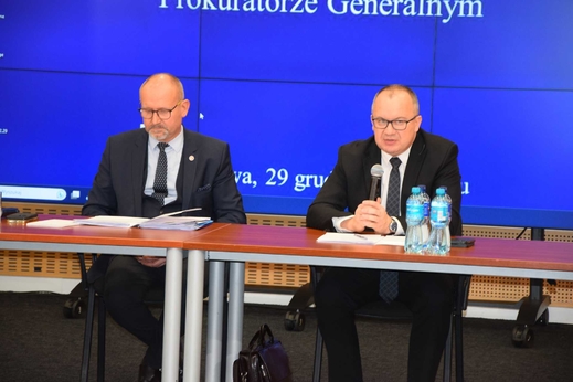 Xung quanh việc sa thải Trưởng công tố Quốc gia Dariusz Barski