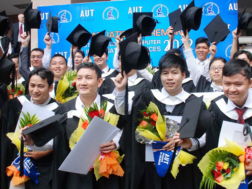 Những sinh viên không thể ra trường