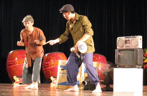 Ngày sân khấu lần thứ 2: Sân khấu… buồn!