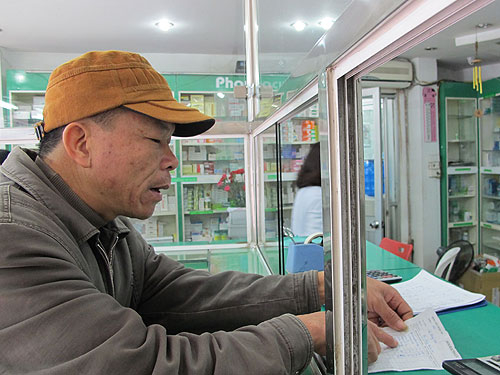 Khó ngăn thuốc tăng giá