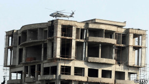 Cảnh sát Kabul đọ súng với phiến quân
