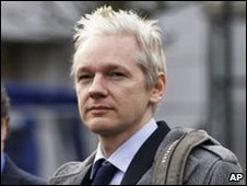 Julian Assange 'sẵn sàng kháng kiện'