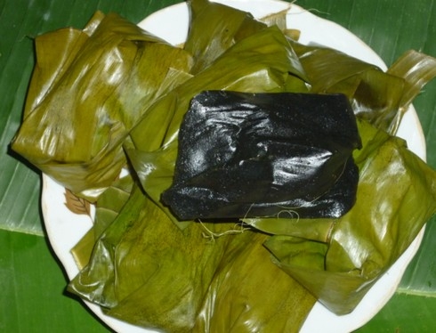 Độc đáo bánh giậm đen của người Tày