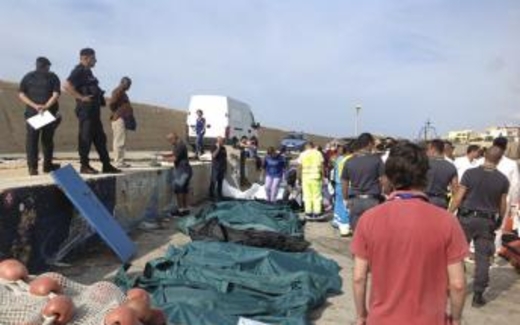 Chìm tàu tỵ nạn ngoài khơi nước Ý, hơn 100 người chết