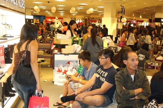 Người Việt trong Black Friday ở Mỹ