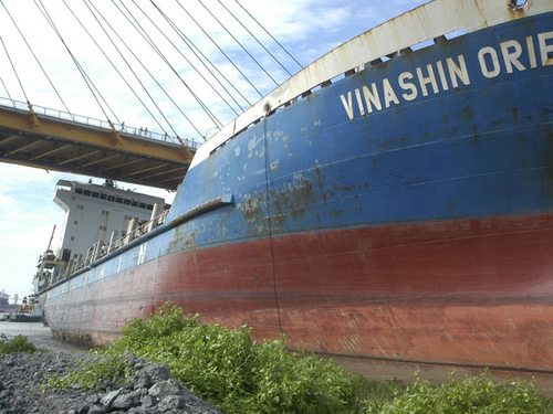 Ngậm đắng nuốt cay với Vinashin