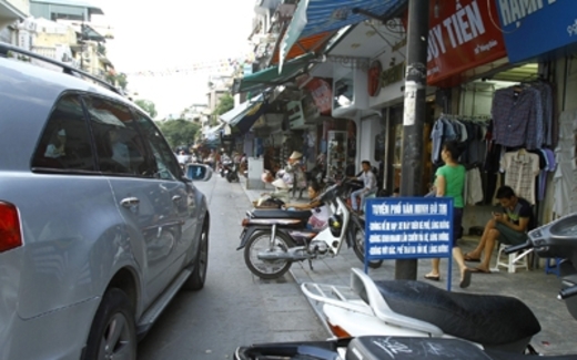 Hà Nội: Nhếch nhác phố văn minh đô thị