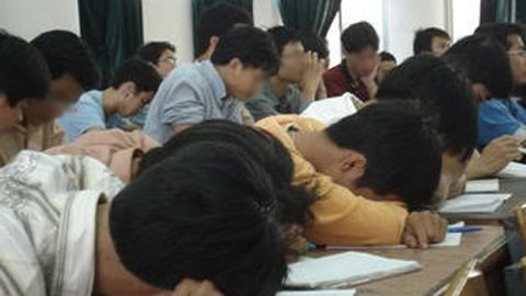 Trẻ vỡ lòng tối mắt, thạc sĩ lại “vểnh râu”