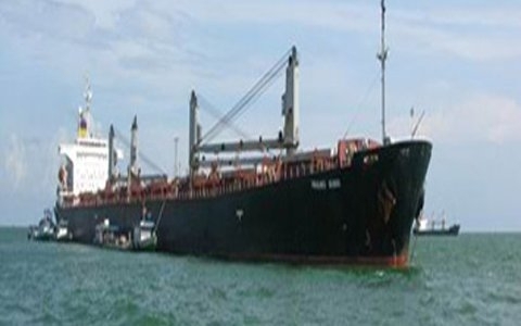 Tàu biển triệu USD, cho không chẳng ai lấy