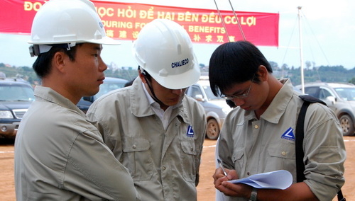 Thi công nhà máy alumin Nhân Cơ