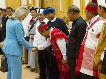 Mỹ hứa giảm nhẹ các trừng phạt Miến Điện