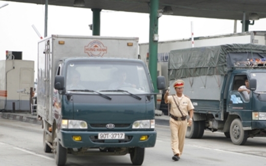 Doanh nghiệp vận tải đang 'ăn thịt chính mình'