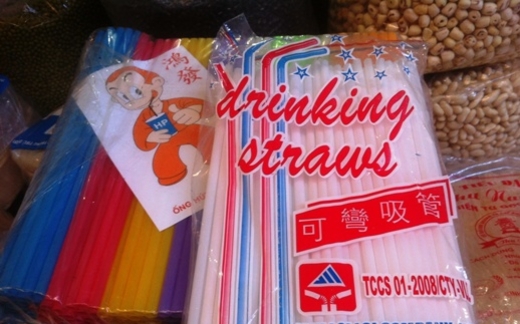 10.000đ/suất: Đương nhiên công nhân phải ăn thực phẩm ôi thiu