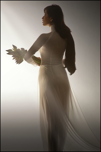 Tước Vương miện Hoa Hậu của Mai Phương Thúy, nên hay không nên?