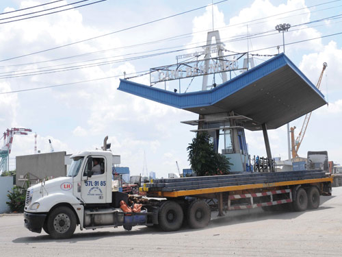 Lại đẩy khó cho dân