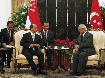 Tổng thống Thein Sein bác bỏ tin Miến Điện có bom nguyên tử