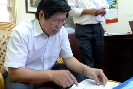 Vụ "người được uỷ quyền" bí ẩn: Hiệu trưởng ký văn bản nói quận bao che dân