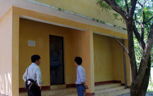 Toilet ‘dát vàng’: Mở hướng lãng phí mới?