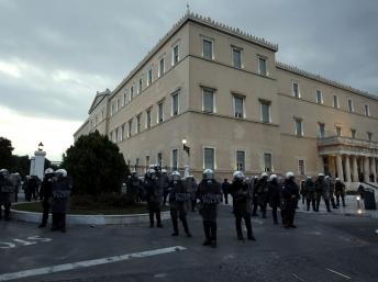 Hy Lạp chuẩn bị đàm phán với các ngân hàng để xóa nợ