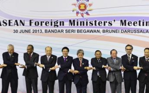 Philippines tố cáo Trung Quốc đe dọa hòa bình trên Biển Đông