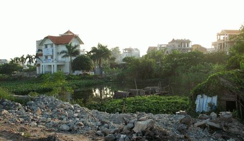 Hà Nội vào cuộc chống lấn chiếm, san lấp ao hồ