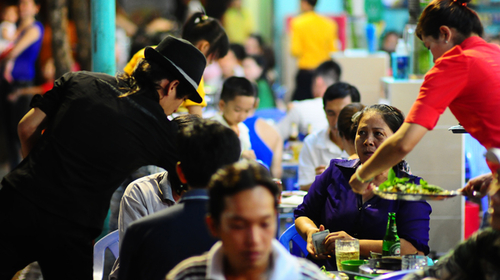 Quán ăn vẫn hét giá