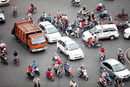 Thu phí xe: cào bằng là không công bằng