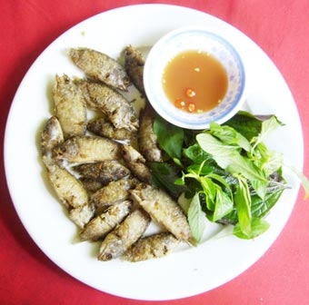 Cá rô non giòn rụm