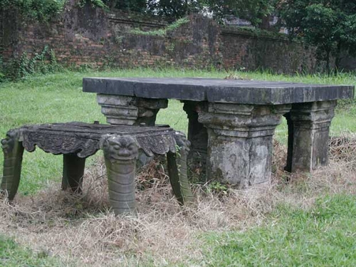 Đến Huế, bớt mộng mơ, tăng ngại ngần