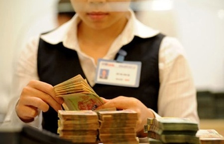 Ngân hàng thừa thanh khoản, doanh nghiệp suy kiệt vốn