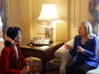 Bà Aung San Suu Kyi kêu gọi Mỹ bãi bỏ hoàn toàn cấm vận Miến Điện