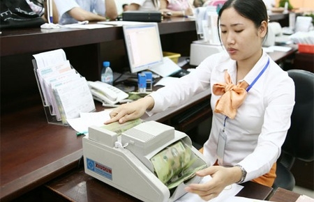 Khi ngân hàng đành phải “soi” ngân hàng