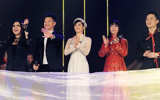 Dần xóa cơ chế xin - cho trong cấp phép ca khúc trước 1975