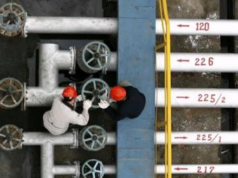 Cam Bốt đồng ý cho Trung Quốc xây nhà máy lọc dầu đầu tiên