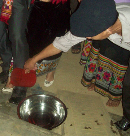 Lạ kỳ tục rước dâu vào nửa đêm