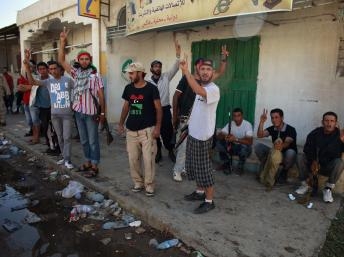Libye: Kadhafi kêu gọi chuẩn bị trận đánh cuối cùng, trước đà tiến công của phe nổi dậy