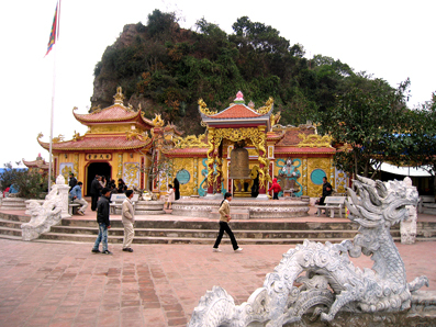 Thảm kịch từ 'giọt máu hoang' của Chúa Trịnh