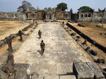 Đền Preah Vihear: Cam Bốt và Thái Lan vẫn án binh bất động