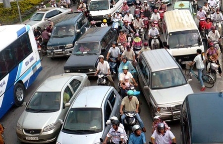 Hà Nội xin tăng thu phí phương tiện giao thông cá nhân
