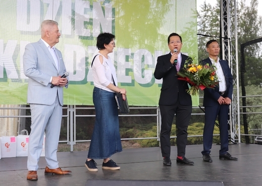 Lời cảm ơn của BTC ngày Hội văn hóa nhân dịp Quốc tế thiếu nhi 1-6 và ngày của mẹ (26/5/2024) tại Raszyn.