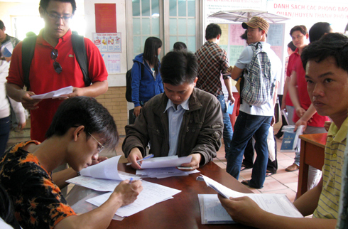Doanh nghiệp kiệt quệ, người lao động khốn đốn