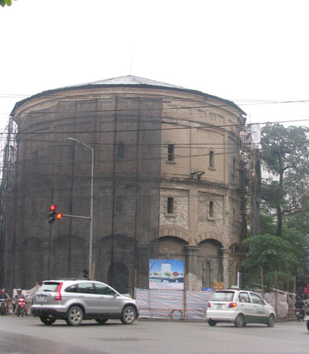 Chỉnh trang HN: “Vì vội vội, vàng vàng cho kịp kỷ niệm...”